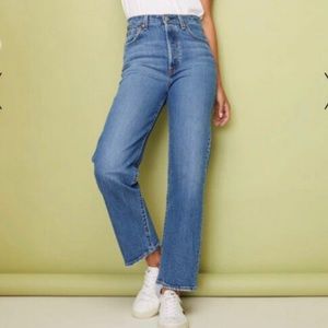 Levi’s Ribcage Straight Ankle